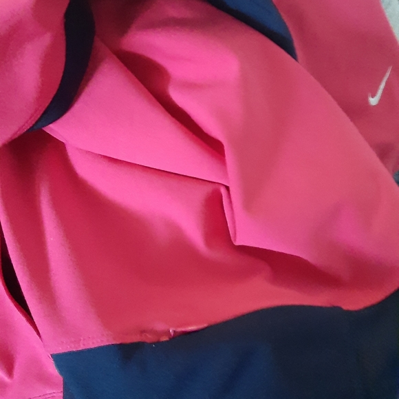 Nike sports running wear jacket - Picture 4 of 4